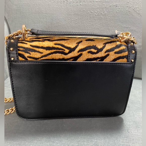 NWT Michael Kors, Heather Brown, multi tiger and leather gold Crossbody bag $398 - Picture 9 of 17